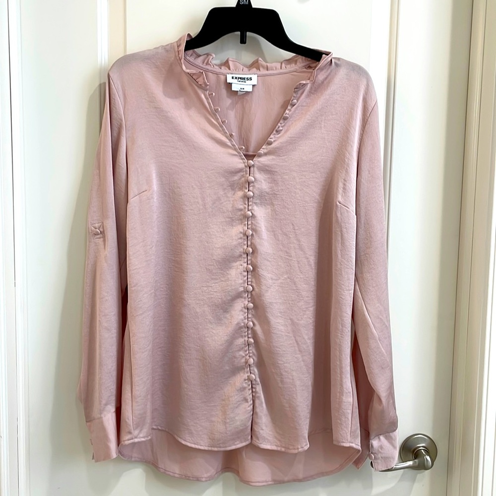 Express Blush Pink Slim Fit Portofino Blouse Dress Shirt size Large EUC